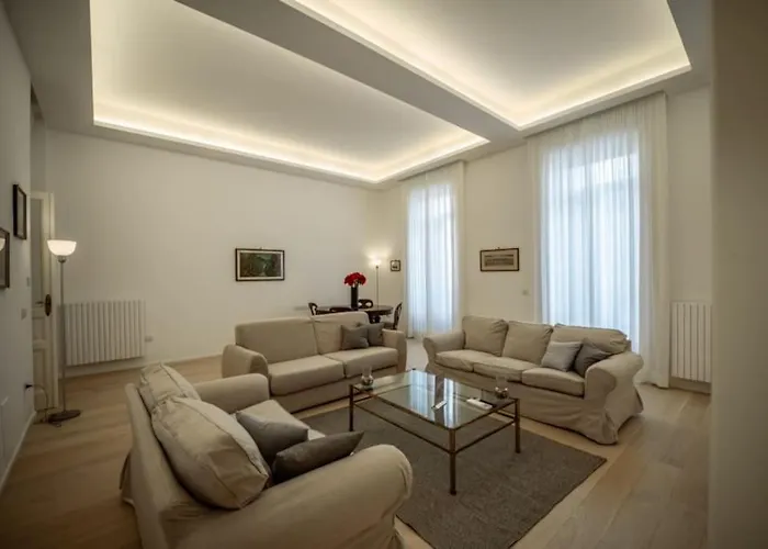 Luxury Apartment In Naples
