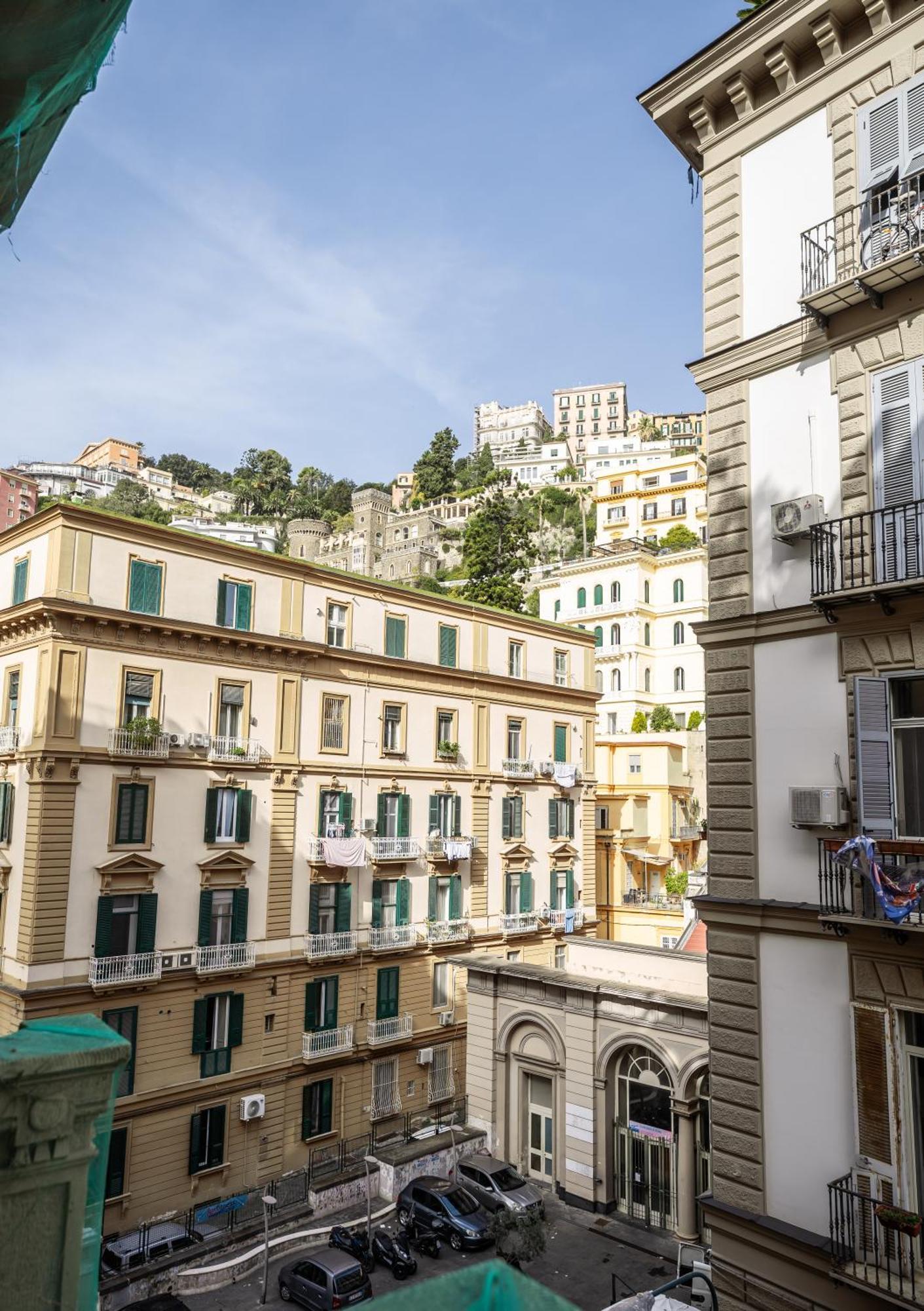 Luxury In * Naples